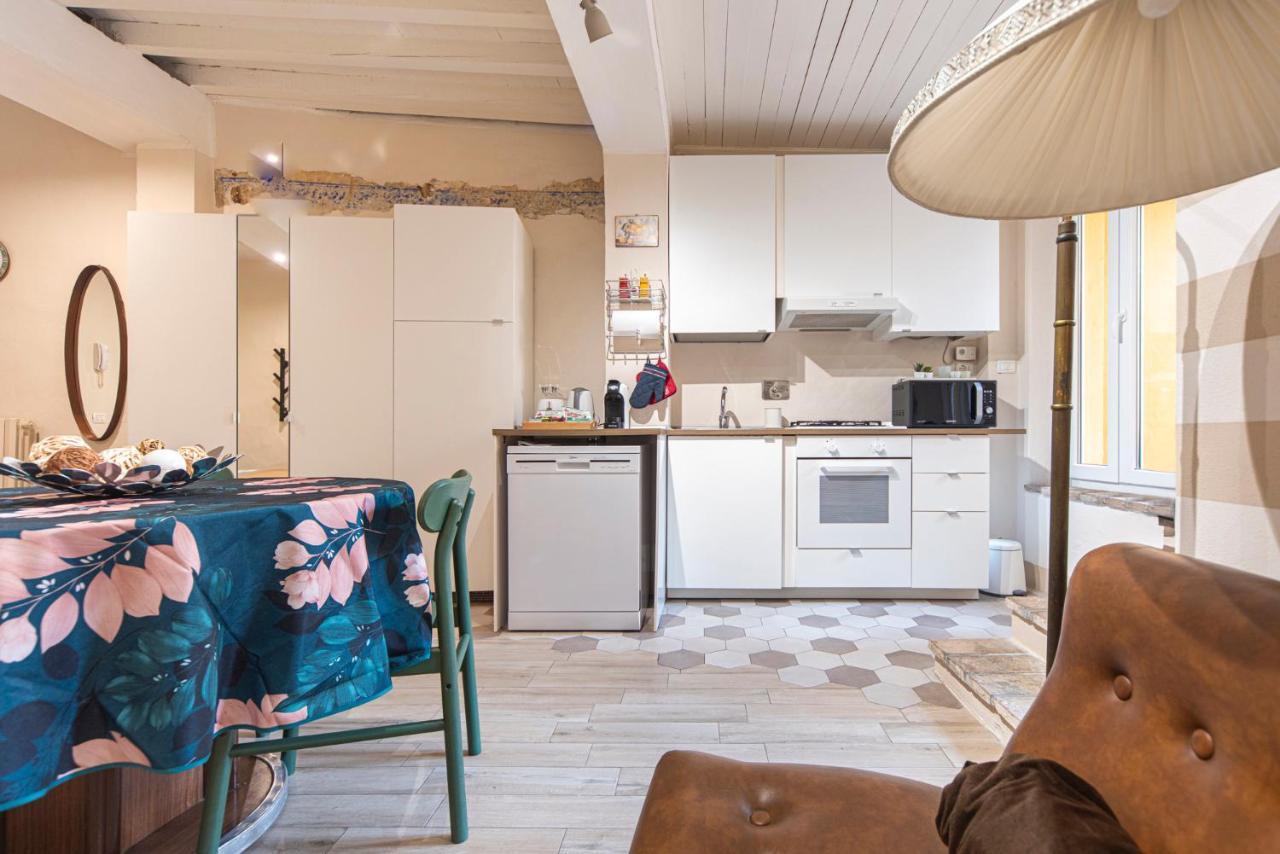 Reggio Center Lovely Apartments Реджо Емилия Екстериор снимка