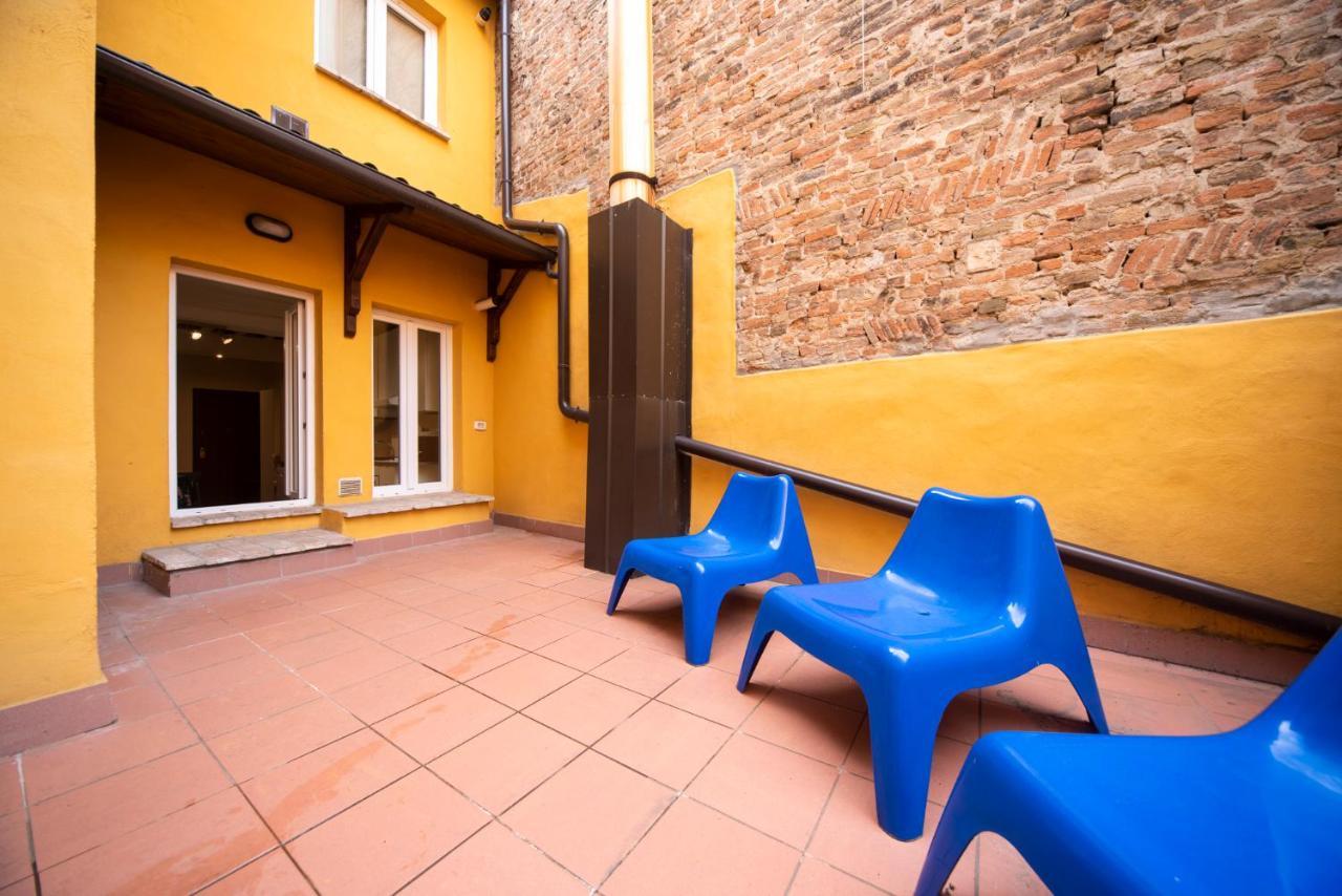 Reggio Center Lovely Apartments Реджо Емилия Екстериор снимка