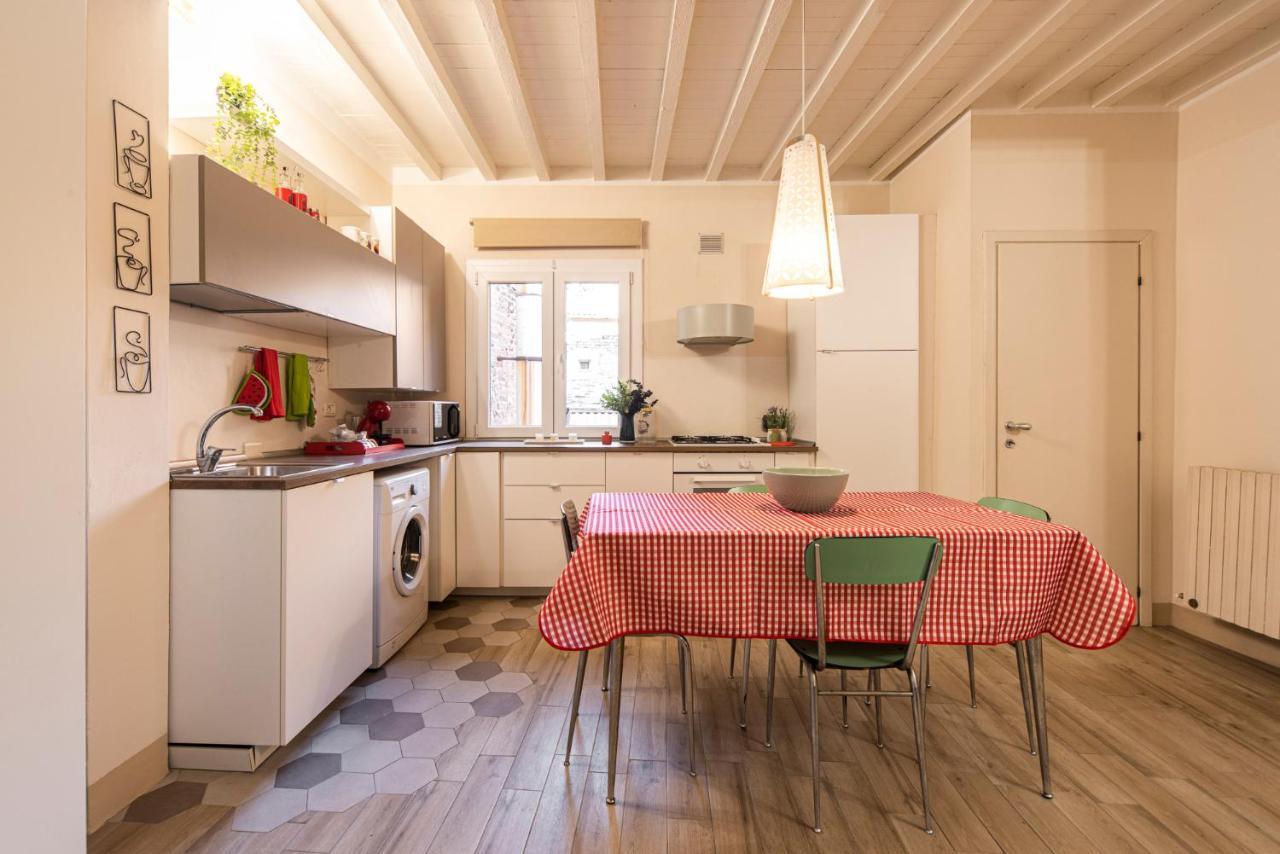 Reggio Center Lovely Apartments Реджо Емилия Екстериор снимка