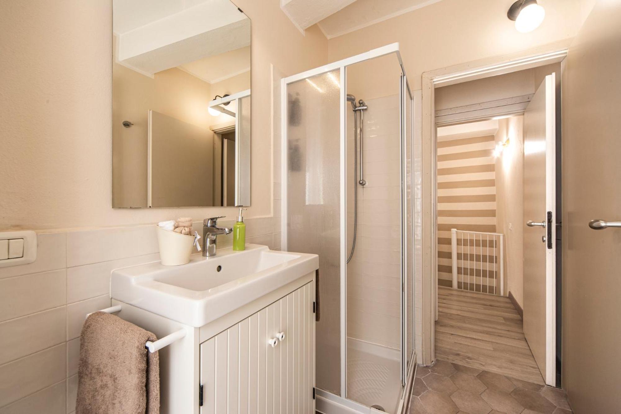 Reggio Center Lovely Apartments Реджо Емилия Екстериор снимка