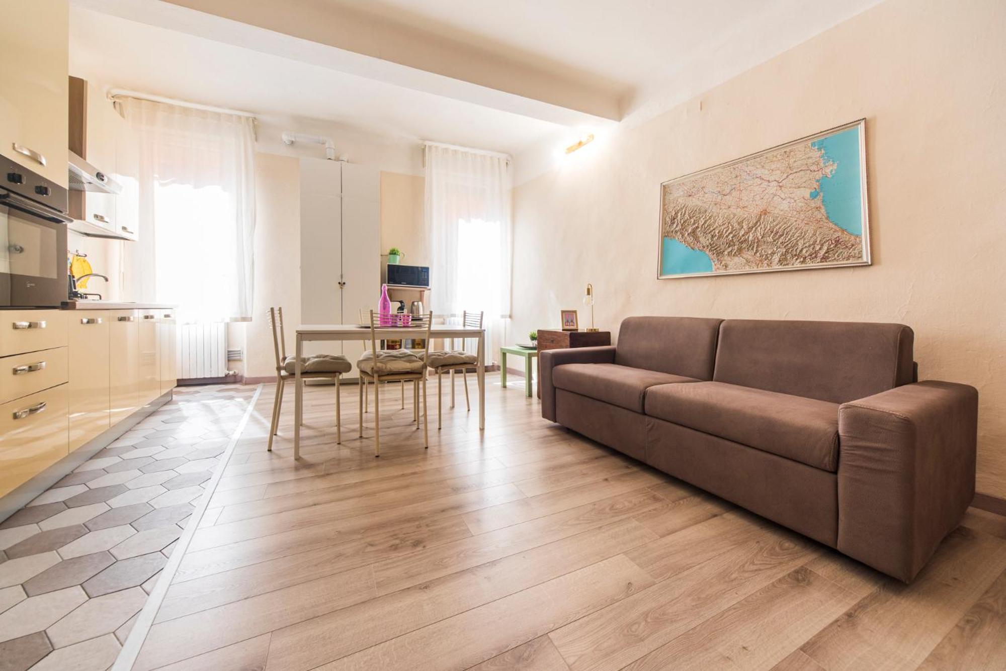 Reggio Center Lovely Apartments Реджо Емилия Екстериор снимка