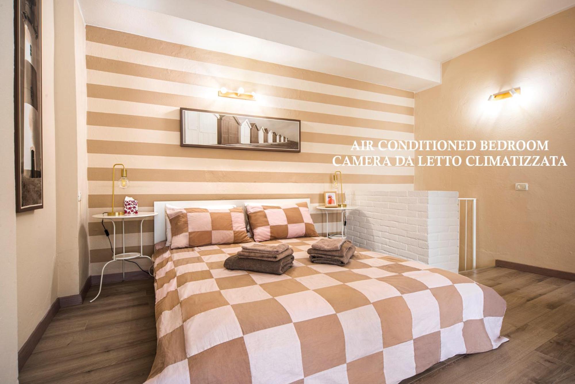 Reggio Center Lovely Apartments Реджо Емилия Стая снимка